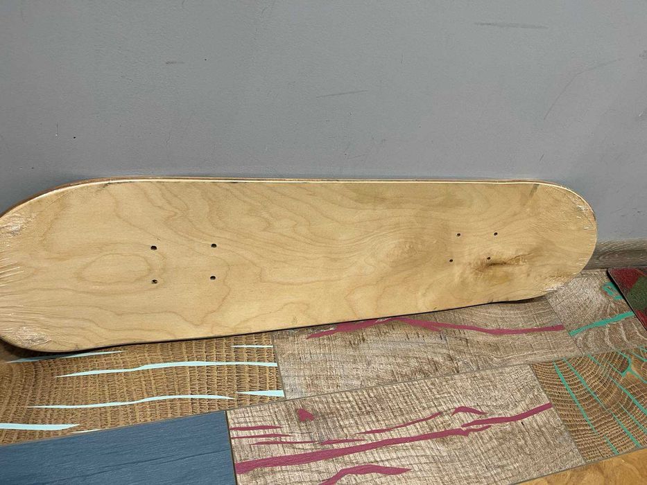 Supreme колекционерска дъска за skateboard