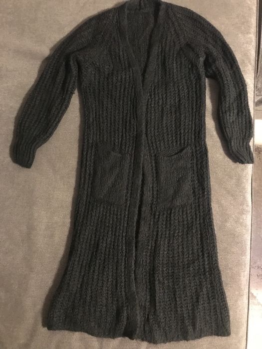 Плетена жилетка. Чисто нова. Дълга
