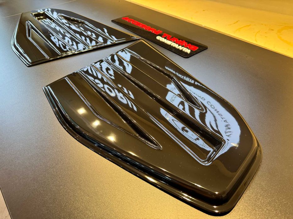 Ornament - Protectie Geam Dacia Jogger Negru Lucios