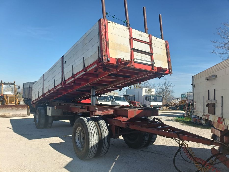 Remorcă basculabilă