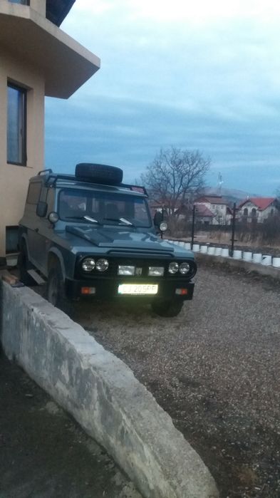 Vând Aro 243 an 2000, motor și cutie Isuzu 2.8 tdi.