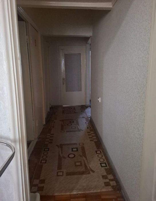 Ахмад Югнакий 3/3/5 Продается Квартира Улутшенка!