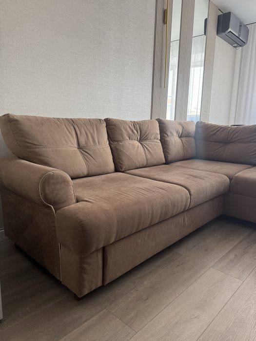 Продам диван угловой