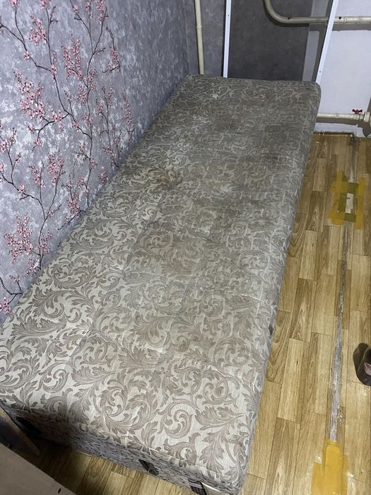 СРОЧНО Отдам даром диван