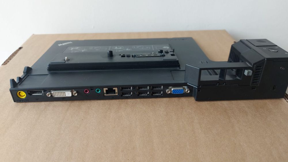 Продам Док-станцию