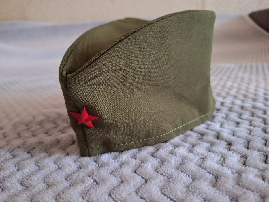 Продам пилотку в отличном состоянии