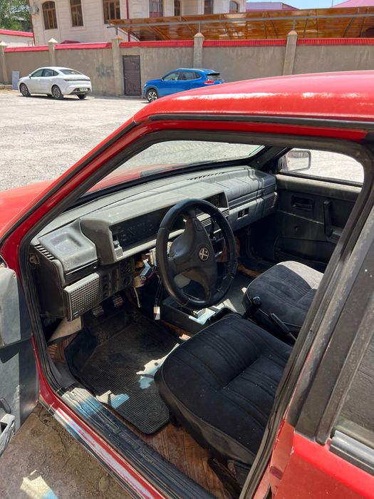 Lada 21099 sotiladi