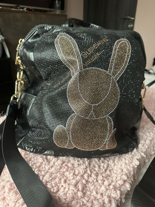 Раници  различни модели и размери