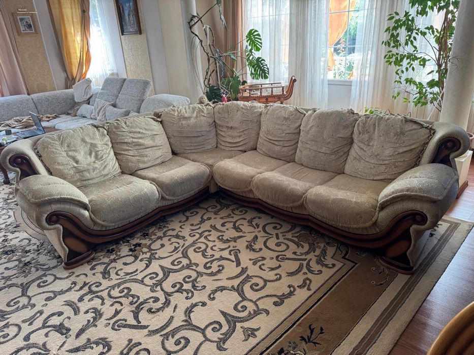 Продаем Мягкий уголок для гостиной  б у