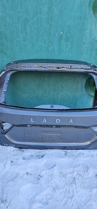 Продам крышку багажника на Ладу Веста СВ Кросс.