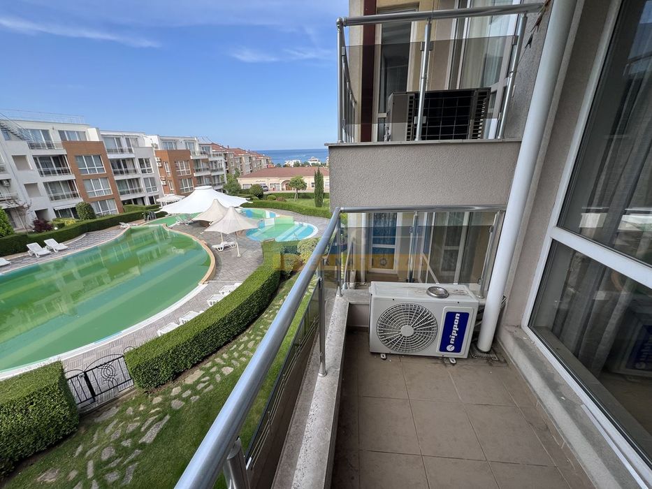 Продава се Тристаен апартамент в Черноморец - 77 кв.м за 762 €/кв.м - Снимка #3