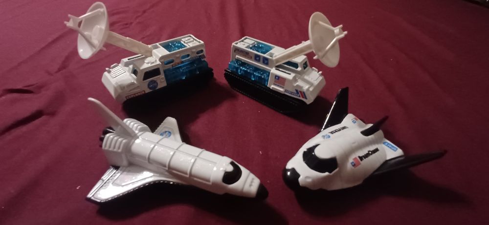 Mașinuțe spațiale scara 1:64