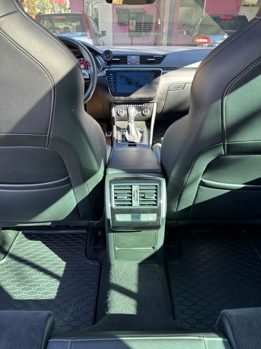 SKODA Superb 2020 — imagine 5