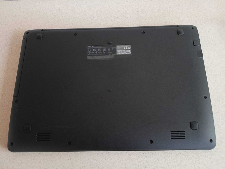 Elemente Asus R515M P553M