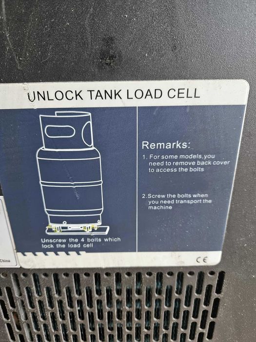 Машина за авто климатици нова почти неизползвана.