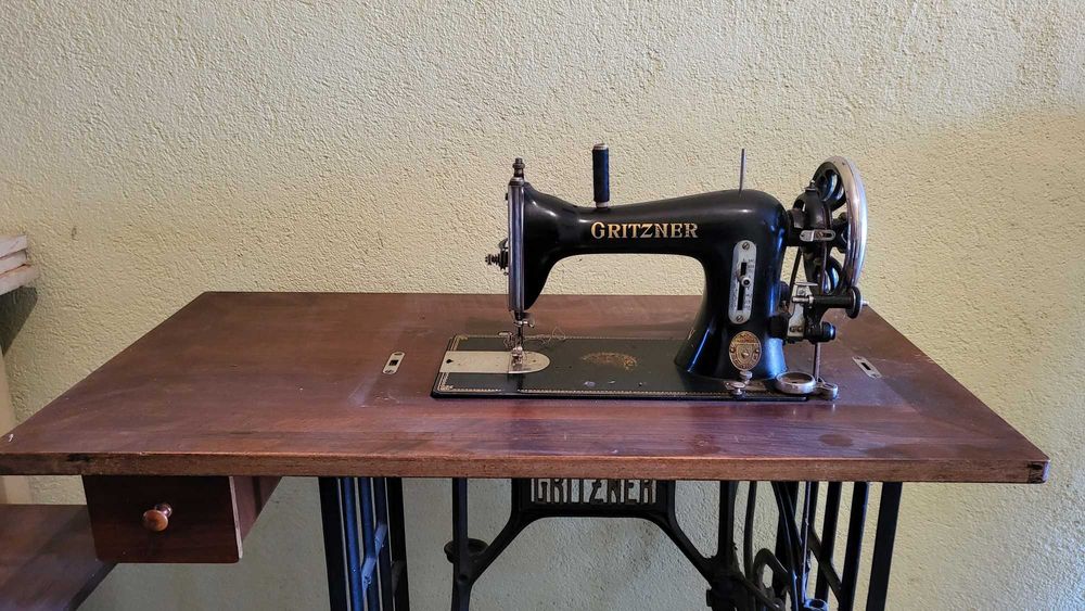 Крачна шевна машина