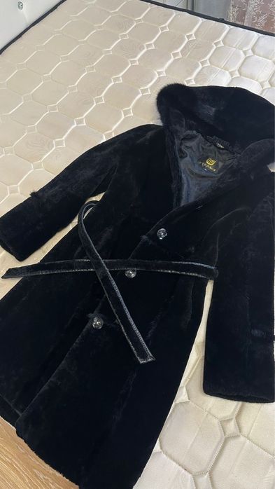 Продам шубу срочно