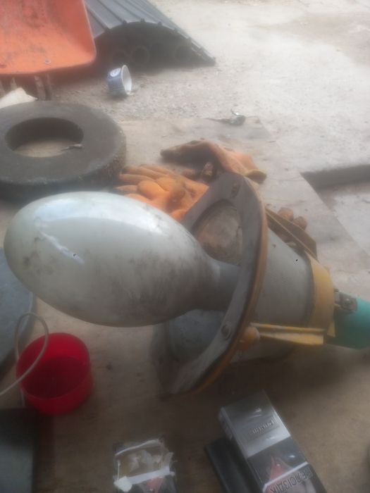 Продаю инкубаторскую лампу