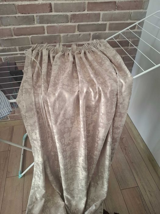 Продаются шторы мрамор кварц