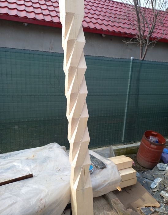 Stâlpi pentru terase și foișoare