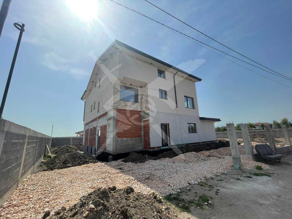 Къща с.Радиново 61818