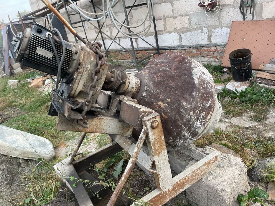 Продам бетономешалку