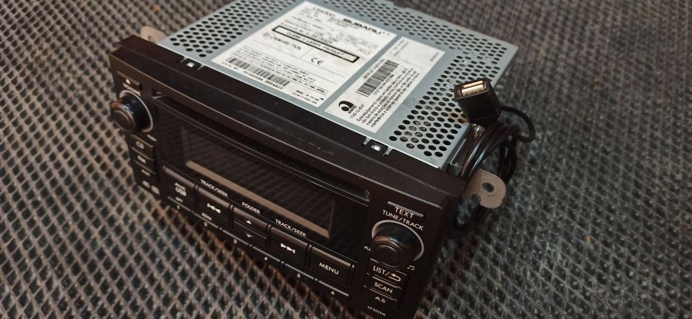 Магнитола Clarion Subaru