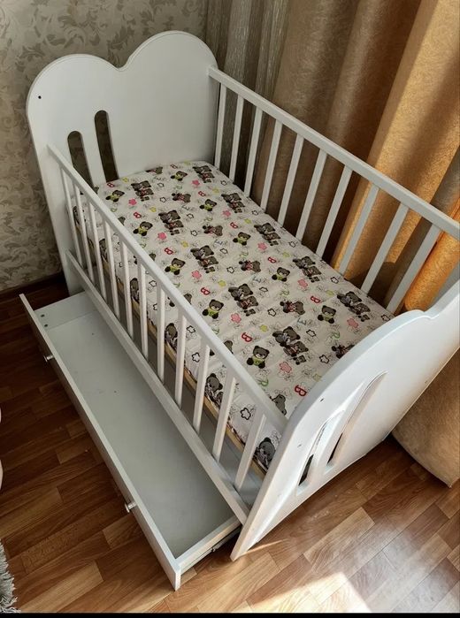 Продам детскую манеж