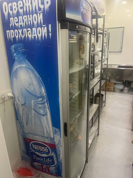 Холодильник продается витрина