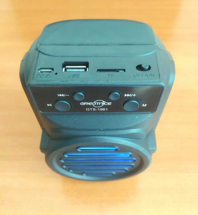 Продам блютуз колонку rgb