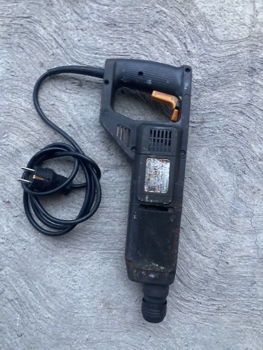 Rotopercutor ELU(dewalt) MBH 26 710w