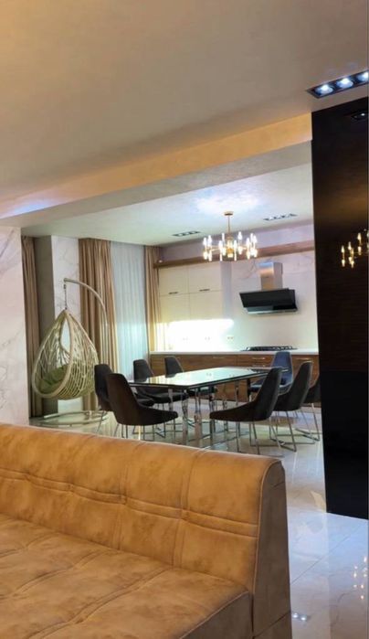 5-комн. квартира, 183 м², Яккасарайский район