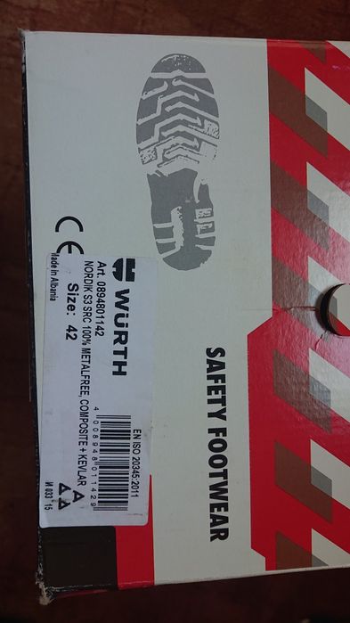 Ниски работни обувки Вюрт s3 с композитно бомбе и пластина номер 42