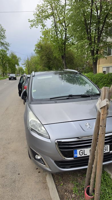Peugeot 7 LOCURI