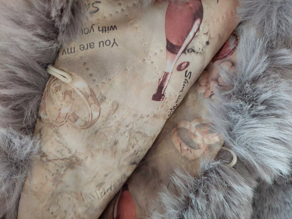 Vesta blana, blanita, fete, groasa, iarna