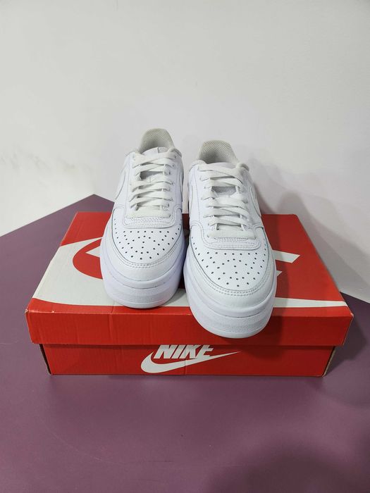 Сникърси на платформа, Nike Court Vision ALTA 38.5, 139 лв.