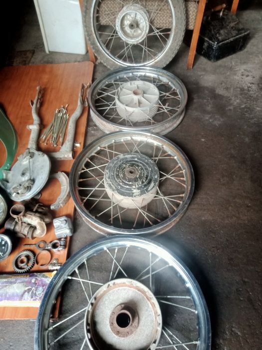 Продам запчасти на ИЖ планета