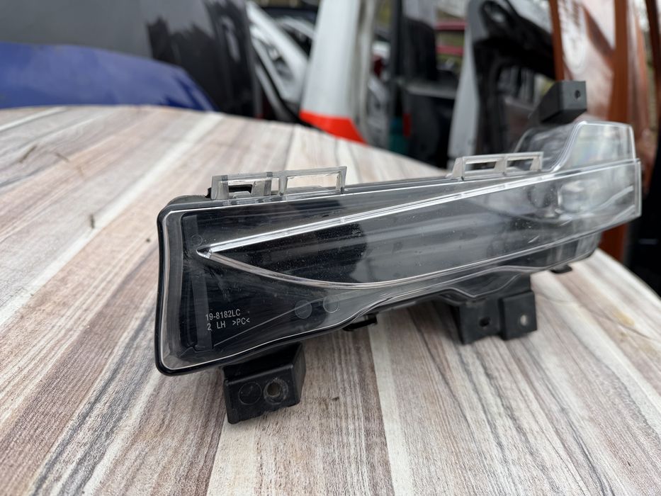 Халоген Tesla Model 3/Y