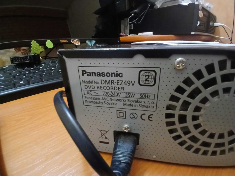 panasonic dmr-ez49v (dvd recorder-video recorder vhs) hifi stereo,hdmi, telecomanda,rezervat