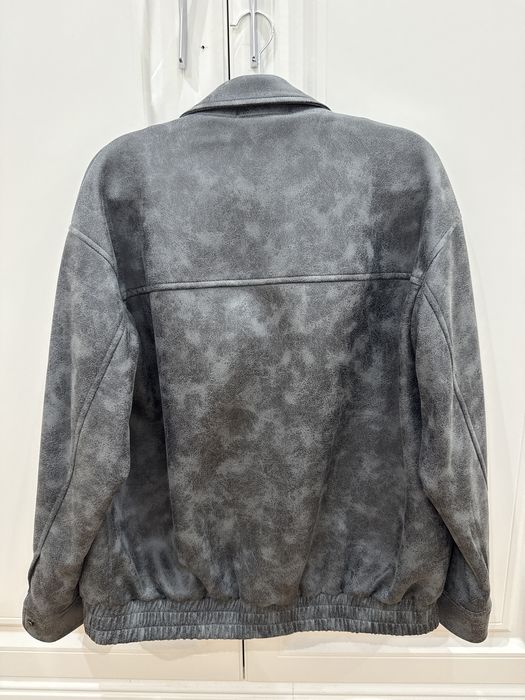 Продам новую куртку