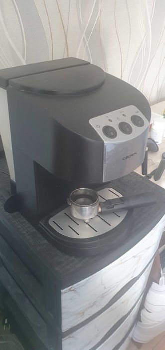 Продавам кафе машина