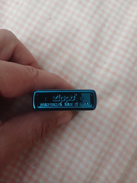 Срочно продам зажигалку Зиппо