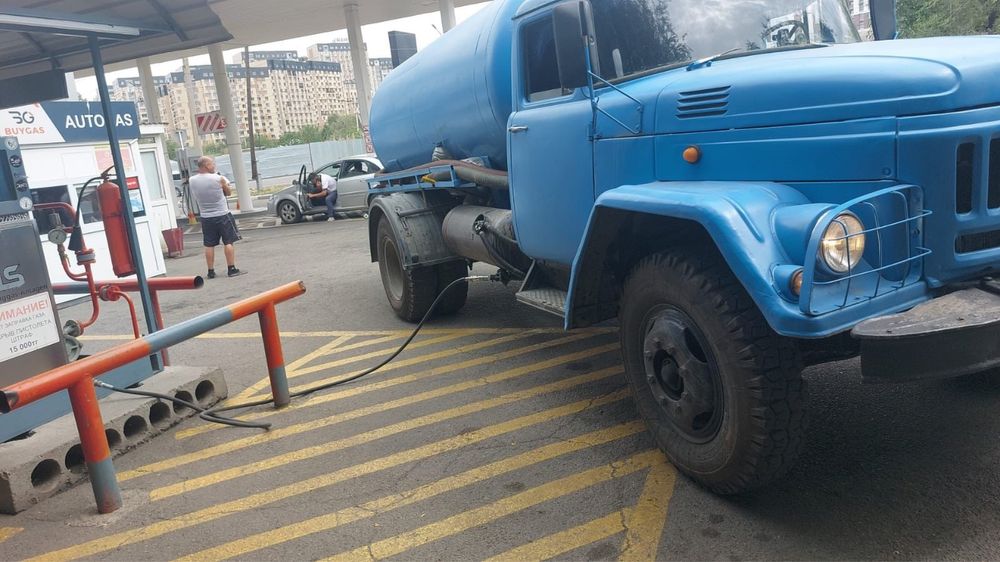 Зил ассенизатор