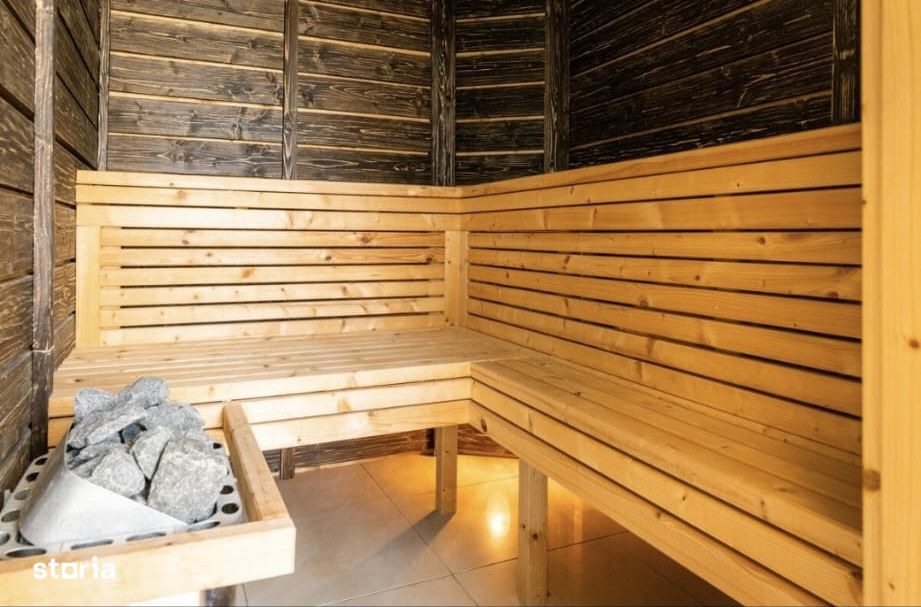 OFERTA ! Casa de vanzare de 250 mp cu teren 1300 mp Sauna/ piscina