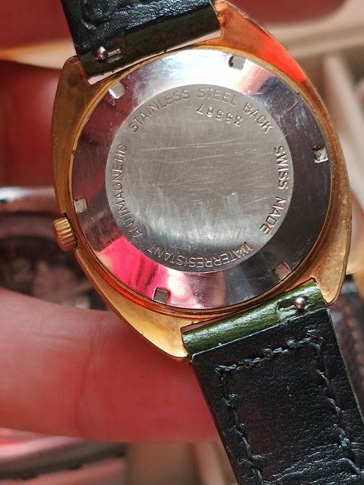 Vând ceas elvețian Tissot