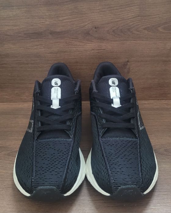 New Balance Arishi v4/дамски маратонки-39номер
