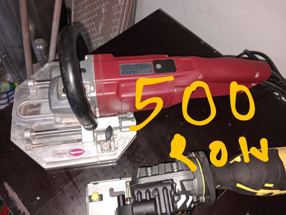 Vând scule Makita pe baterii în stare foarte bună