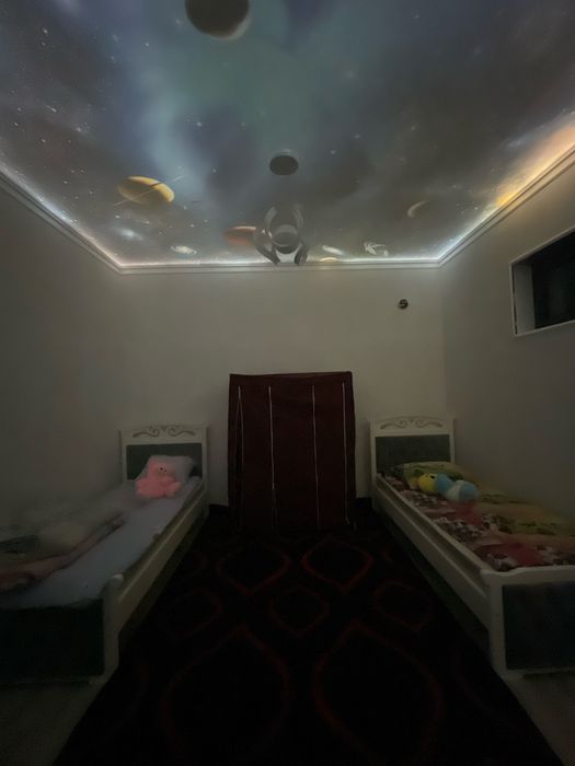 3 этажли 10 хона 4 хаммам тувалет ва барча жихозлари билан берилади