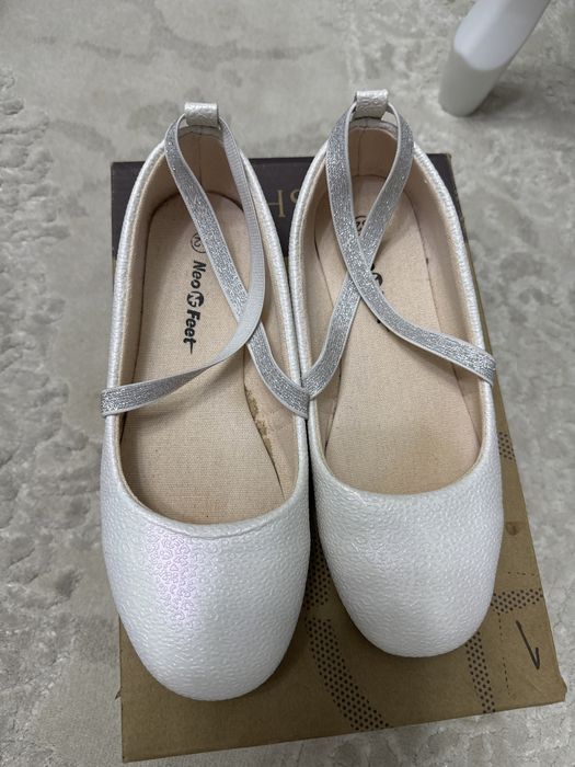 Туфли балетки белые