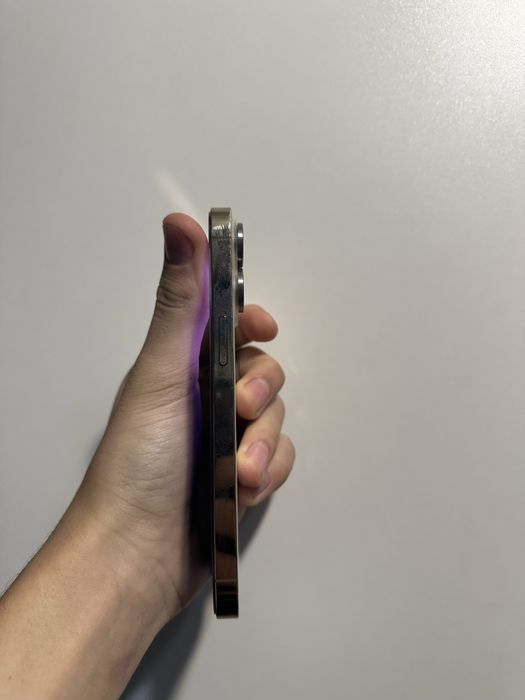 Продам Iphone 13 pro 256